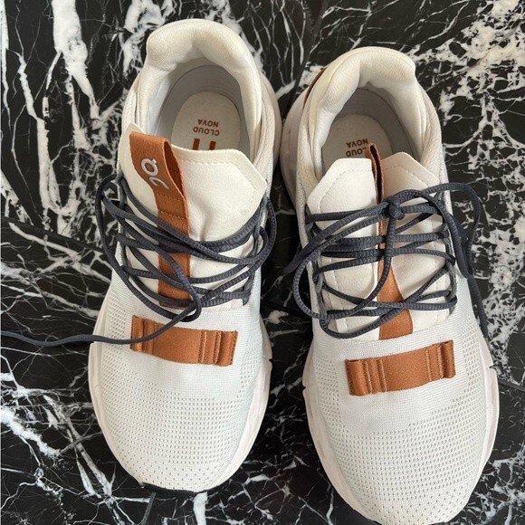 ON Running Couldnova Sneakers in White Pearl  7 - Picture 4 of 16